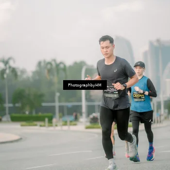 Runner Photo 6743097