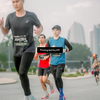 Runner Photo 6743103