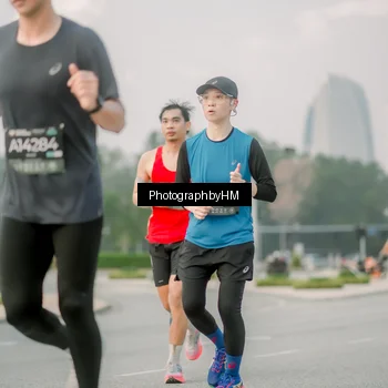 Runner Photo 6743110