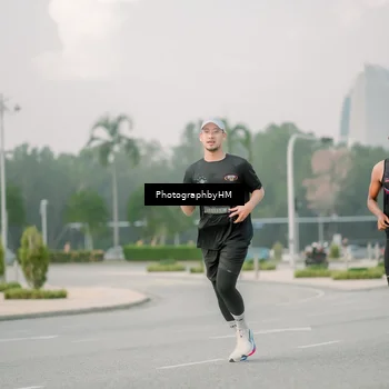 Runner Photo 6743208