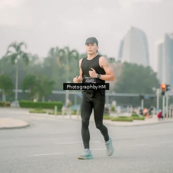 Runner Photo 6743253