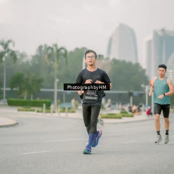 Runner Photo 6743256