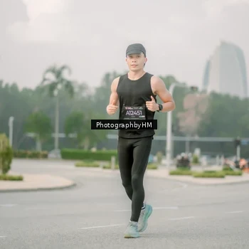 Runner Photo 6743263