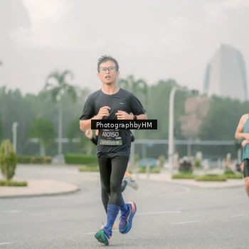 Runner Photo 6743265