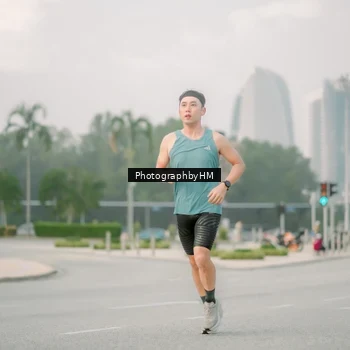 Runner Photo 6743274