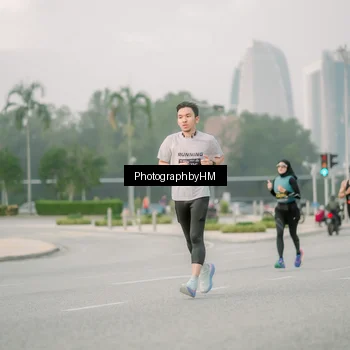 Runner Photo 6743281