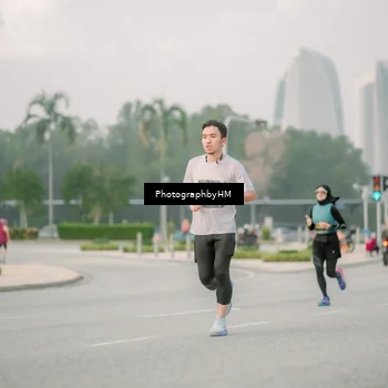 Runner Photo 6743285
