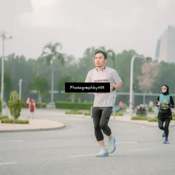 Runner Photo 6743290