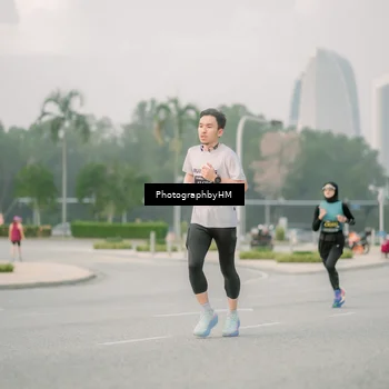 Runner Photo 6743294
