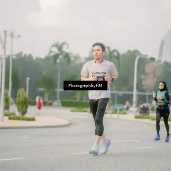 Runner Photo 6743296