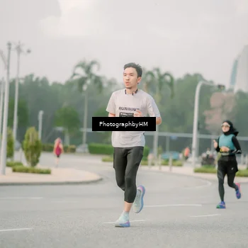Runner Photo 6743297