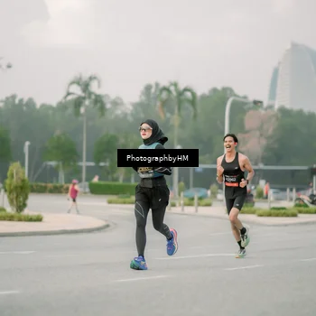 Runner Photo 6743304