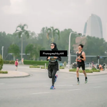 Runner Photo 6743305