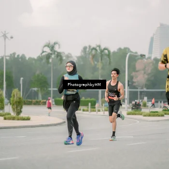Runner Photo 6743310