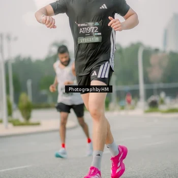 Runner Photo 6743354