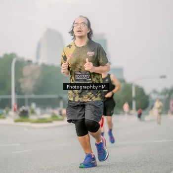 Runner Photo 6743356