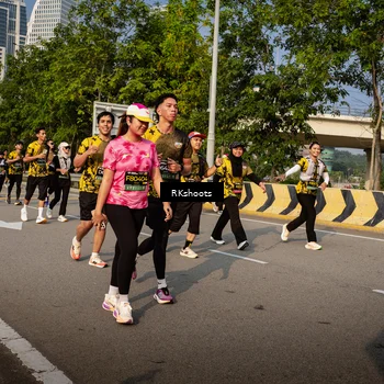 Runner Photo 6743375