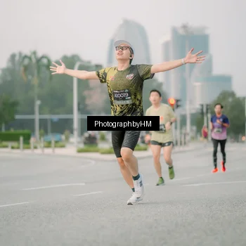 Runner Photo 6743407