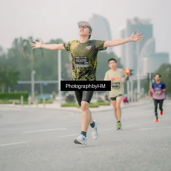 Runner Photo 6743409