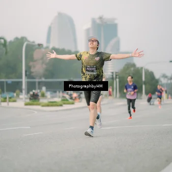 Runner Photo 6743411
