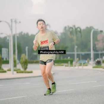 Runner Photo 6743438