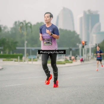 Runner Photo 6743445