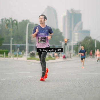 Runner Photo 6743446