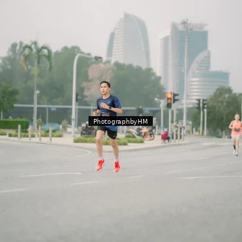 Runner Photo 6743453