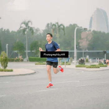 Runner Photo 6743466