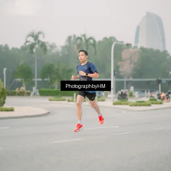 Runner Photo 6743468