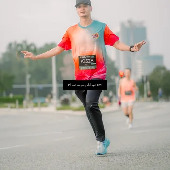 Runner Photo 6743494