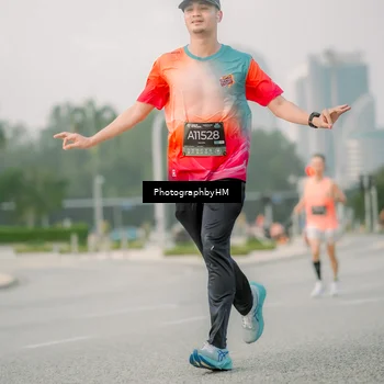 Runner Photo 6743495