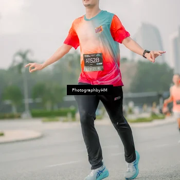 Runner Photo 6743501
