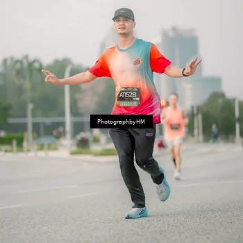 Runner Photo 6743504