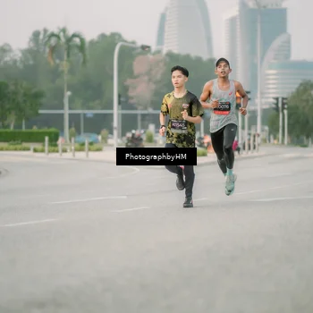 Runner Photo 6743529