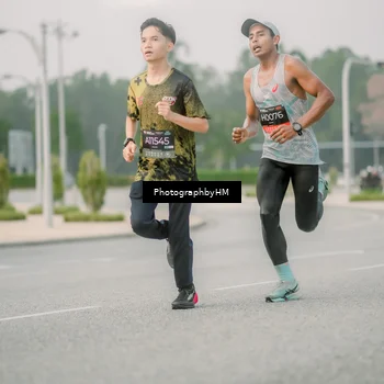 Runner Photo 6743540