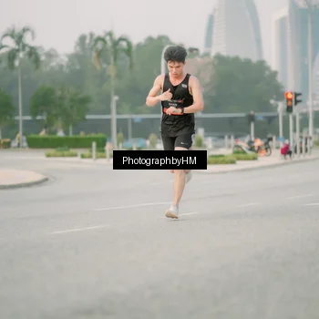 Runner Photo 6743546