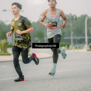Runner Photo 6743548