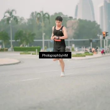 Runner Photo 6743554