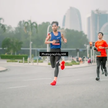 Runner Photo 6743569