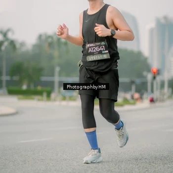 Runner Photo 6743574