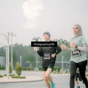 Runner Photo 6743617
