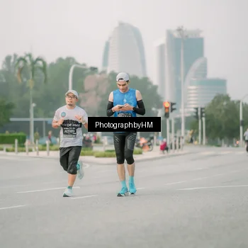 Runner Photo 6743621