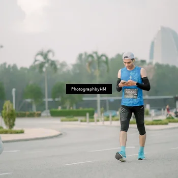 Runner Photo 6743637