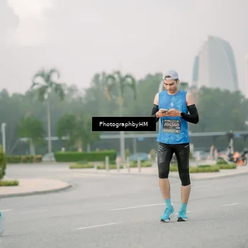 Runner Photo 6743638