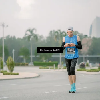 Runner Photo 6743650