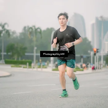 Runner Photo 6743701