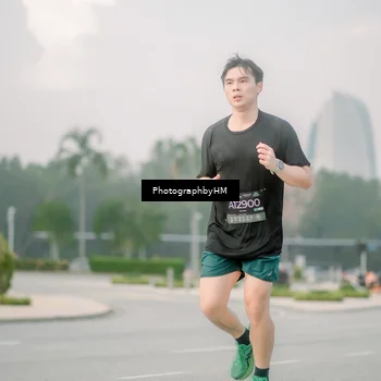 Runner Photo 6743705