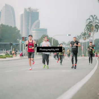 Runner Photo 6743712