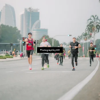 Runner Photo 6743719